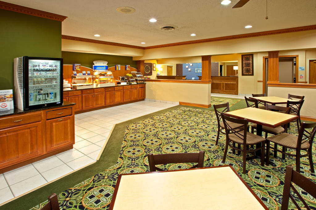 Holiday Inn Express Hotel & Suites Harrison Extérieur photo