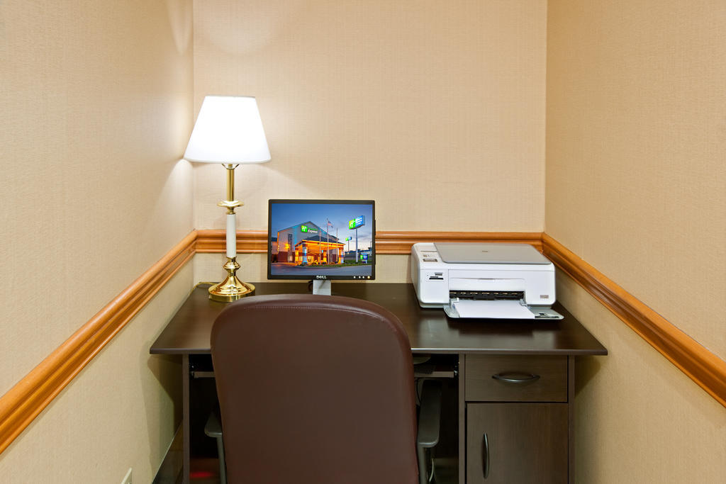 Holiday Inn Express Hotel & Suites Harrison Extérieur photo