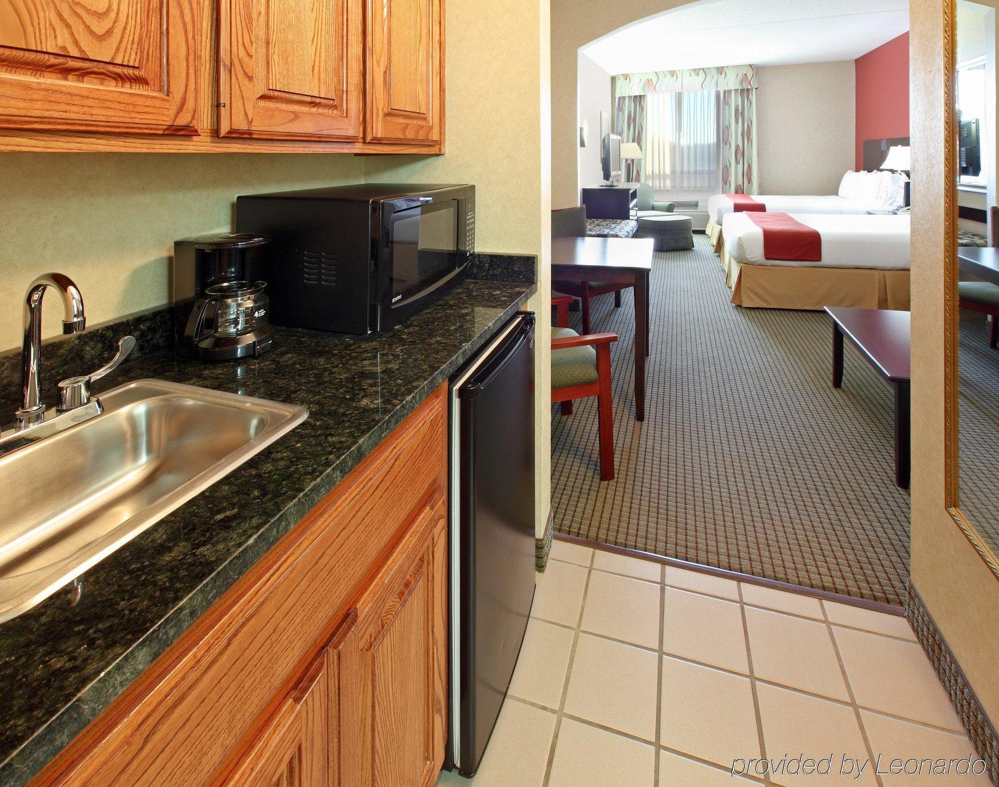 Holiday Inn Express Hotel & Suites Harrison Chambre photo